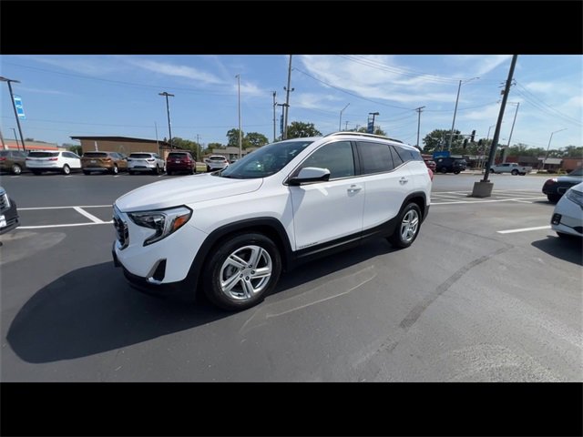 2020 Gmc Terrain SLE photo 3