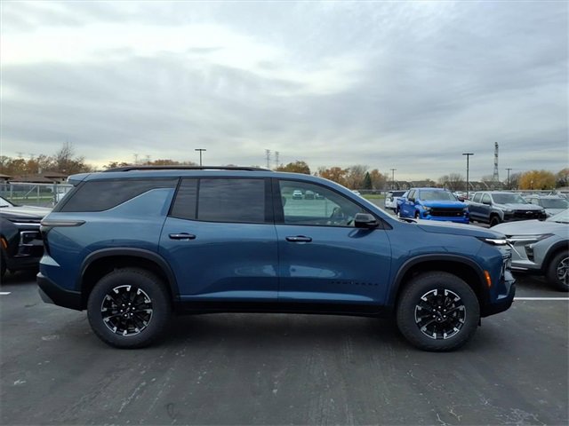 2026 Chevrolet Traverse Z71 photo 2