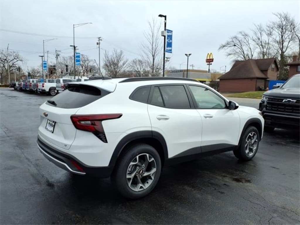 New 2026 Chevrolet Trax LT SUV