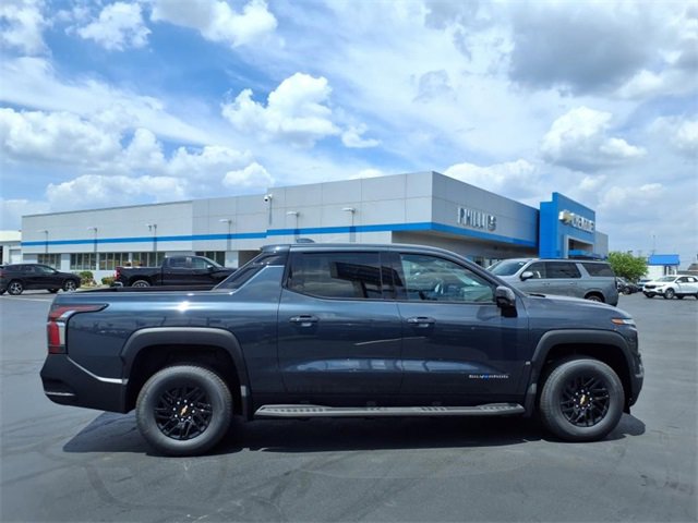 2026 Chevrolet Silverado EV LT photo 3