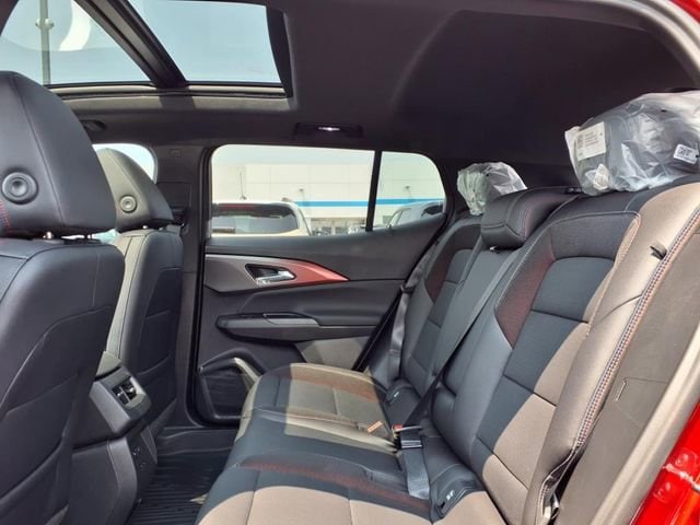 2025 Chevrolet Equinox EV RS - Photo 23