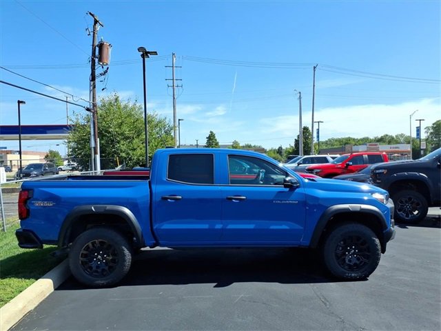 2026 Chevrolet Colorado Trail Boss photo 2