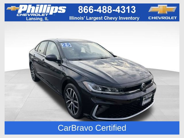 Used 2025 Volkswagen Jetta SE Sedan