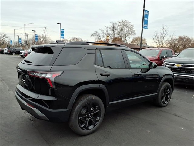 2026 Chevrolet Equinox LT photo 2