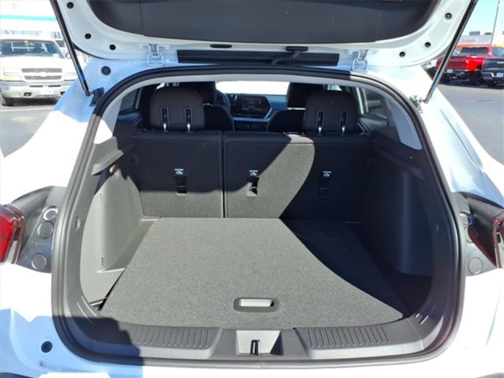 New 2026 Chevrolet Trax LS SUV