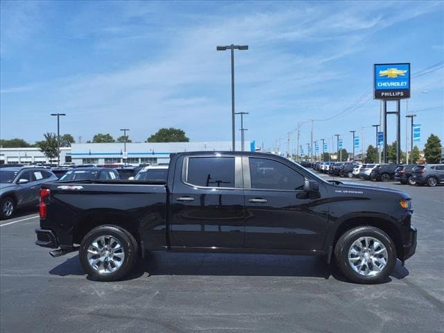 Certified 2019 Chevrolet Silverado 1500 Custom with VIN 3GCPYBEH7KG223362 for sale in Lansing, IL