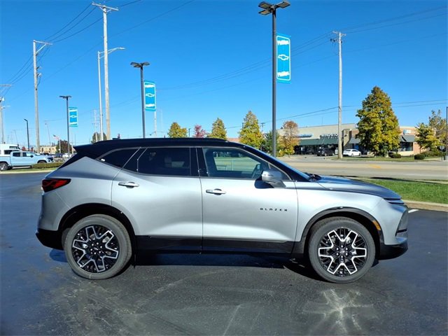 2026 Chevrolet Blazer RS photo 2