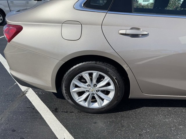 2022 Chevrolet Malibu 1LT photo 3