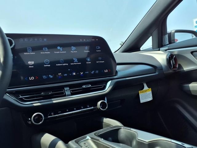 2025 Chevrolet Equinox EV RS - Photo 18