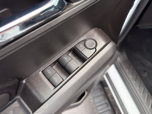 2024 Chevrolet Colorado LT - Photo 12