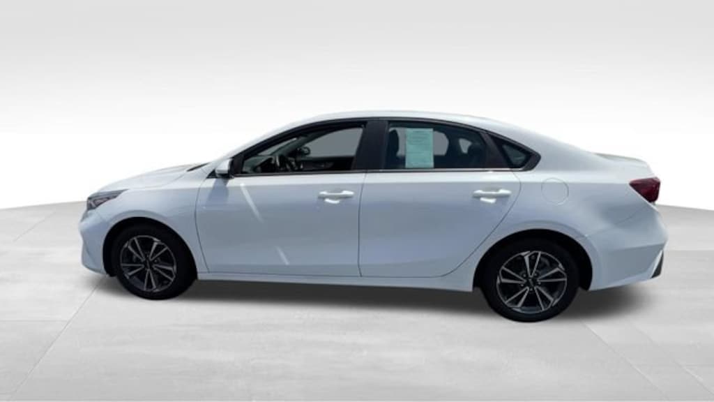 Used 2023 Kia Forte LXS Sedan