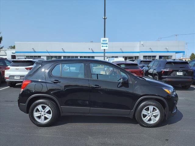 Certified 2020 Chevrolet Trax LS with VIN 3GNCJKSB1LL189695 for sale in Lansing, IL