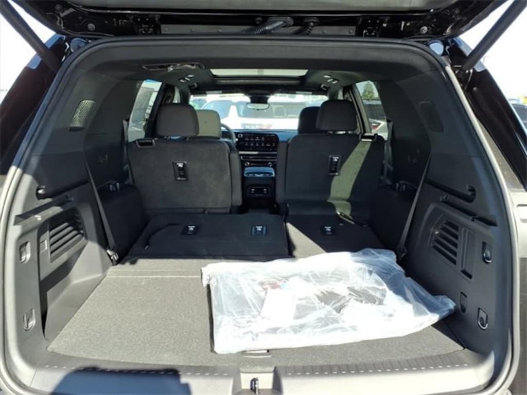 New 2026 Chevrolet Traverse LT SUV