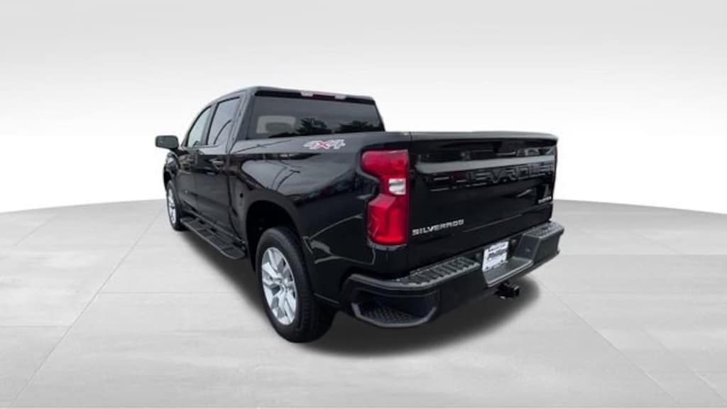 Used 2022 Chevrolet Silverado 1500 LTD Custom Truck