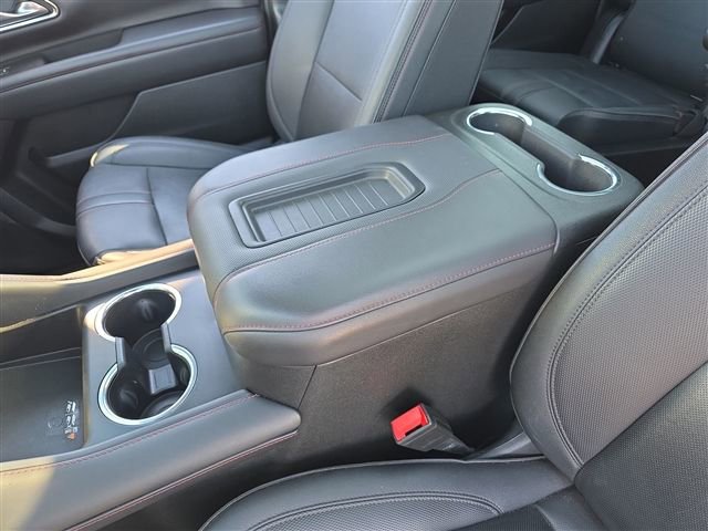 2022 Chevrolet Suburban RST - Photo 25