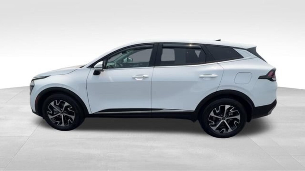 Used 2024 Kia Sportage EX SUV