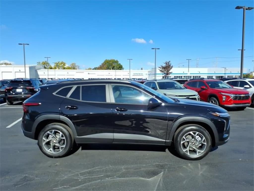 New 2026 Chevrolet Trax LT SUV