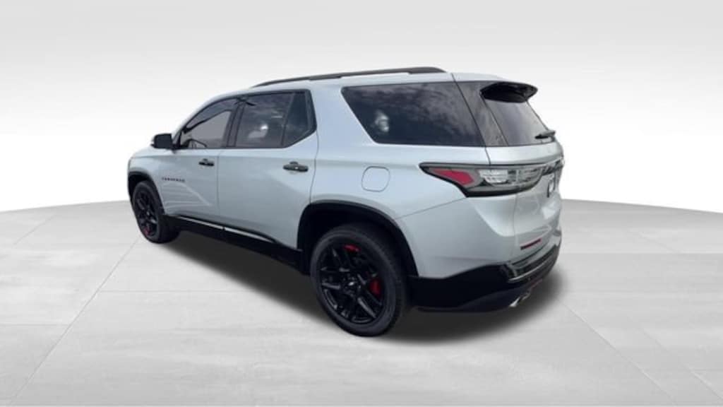 Used 2021 Chevrolet Traverse Premier SUV