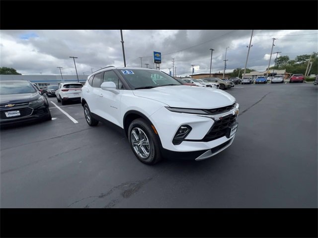 2023 Chevrolet Blazer 2LT photo 2