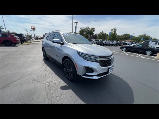 2022 Chevrolet Equinox RS photo 2