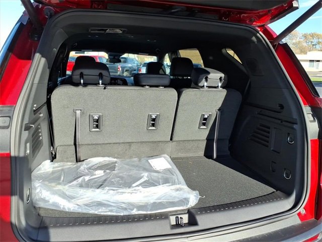 2026 Chevrolet Traverse photo 4