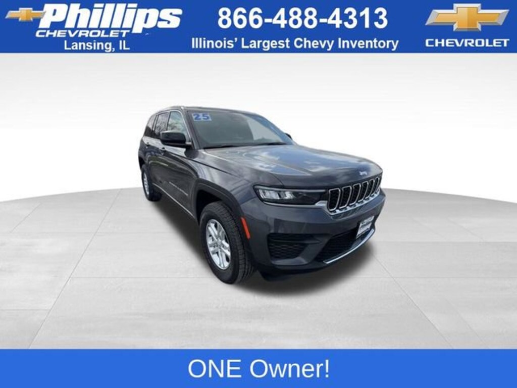 Used 2025 Jeep Grand Cherokee Laredo 4x4 SUV