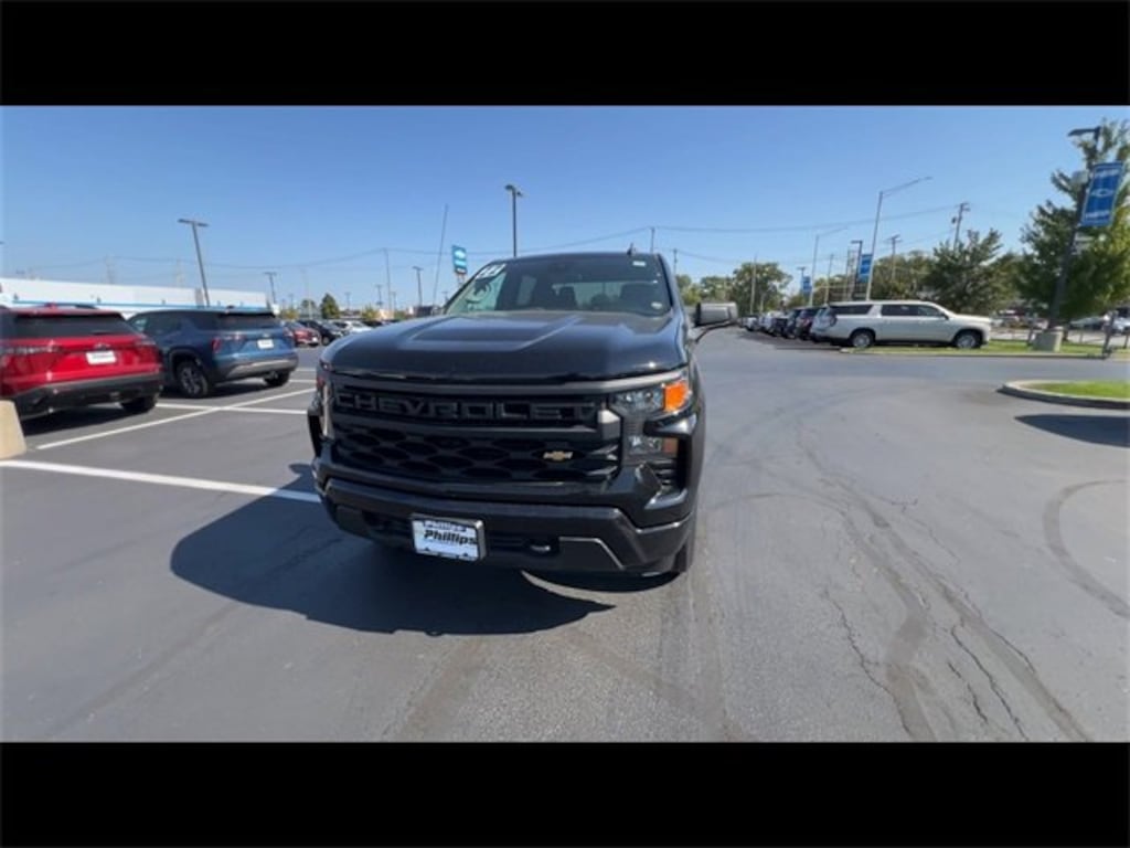 Used 2022 Chevrolet Silverado 1500 Custom Truck