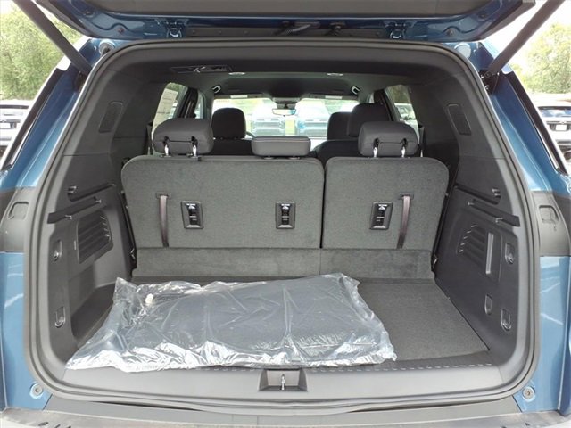 2026 Chevrolet Traverse photo 4