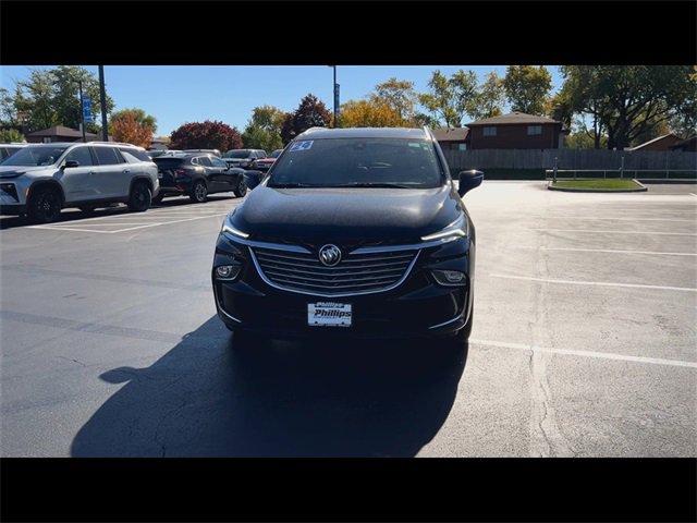 2024 Buick Enclave Essence photo 3