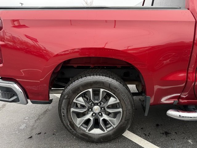 2023 Chevrolet Silverado 1500 LT photo 4