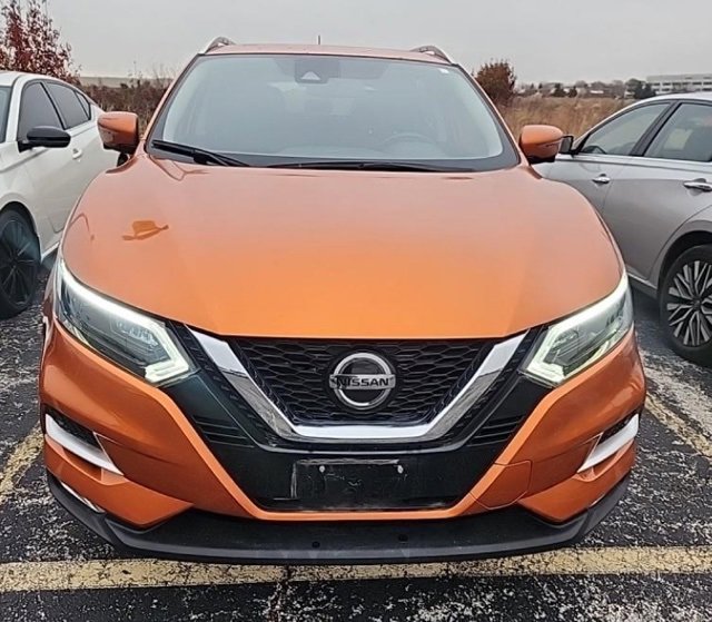 2021 Nissan Rogue Sport SL photo 2