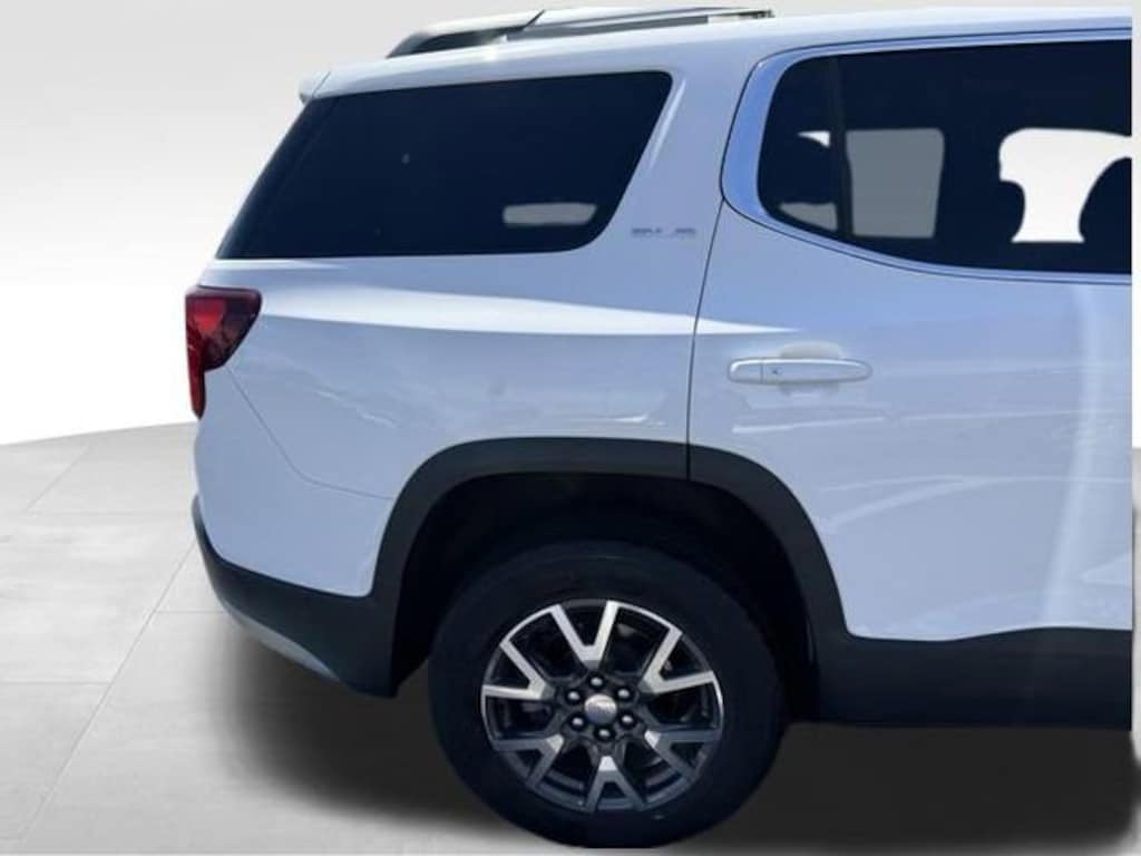 Used 2023 GMC Acadia SLE SUV