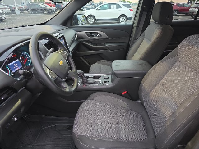 Used 2023 Chevrolet Traverse LT Cloth SUV