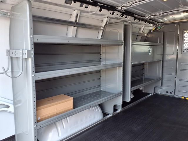 2025 Chevrolet Express Cargo Work Van - Photo 7