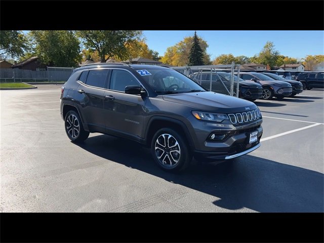 2022 Jeep Compass Limited photo 2