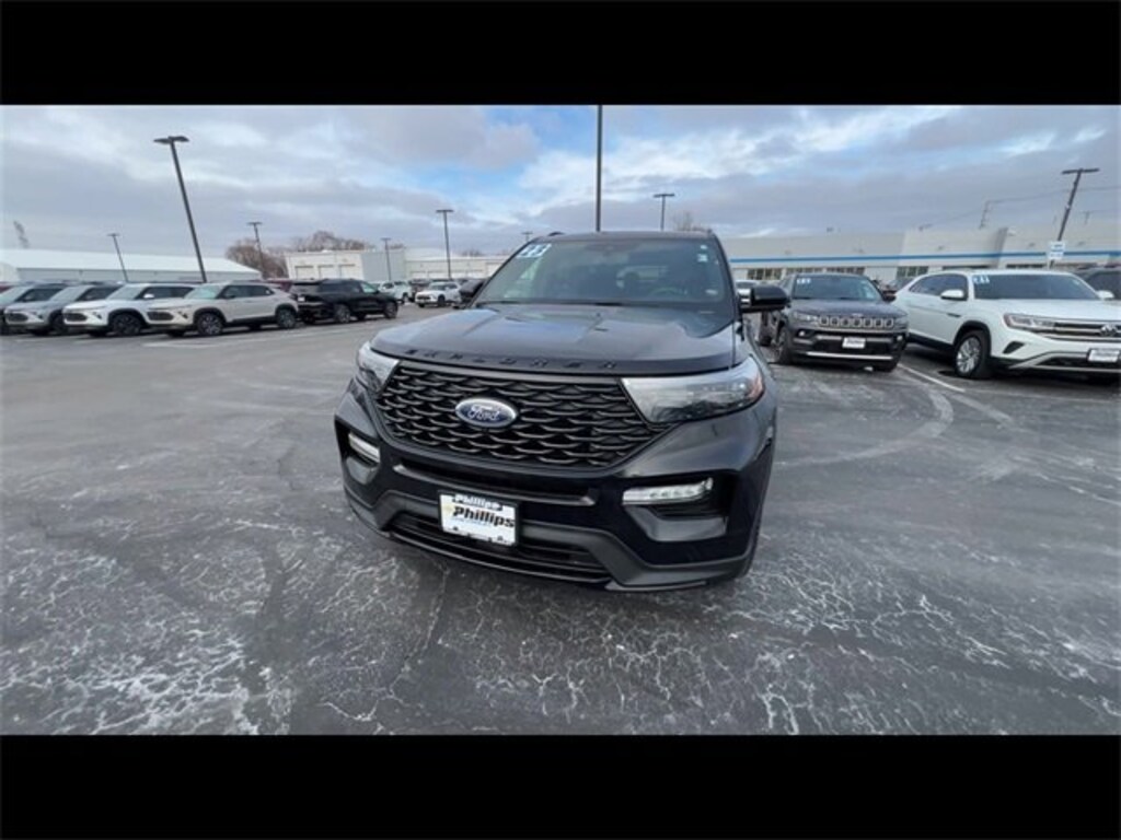 Used 2023 Ford Explorer ST-Line
