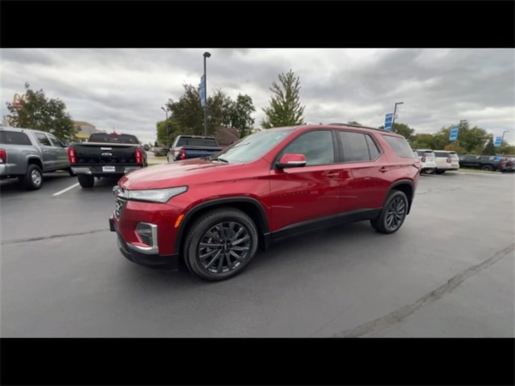 Used 2023 Chevrolet Traverse RS SUV