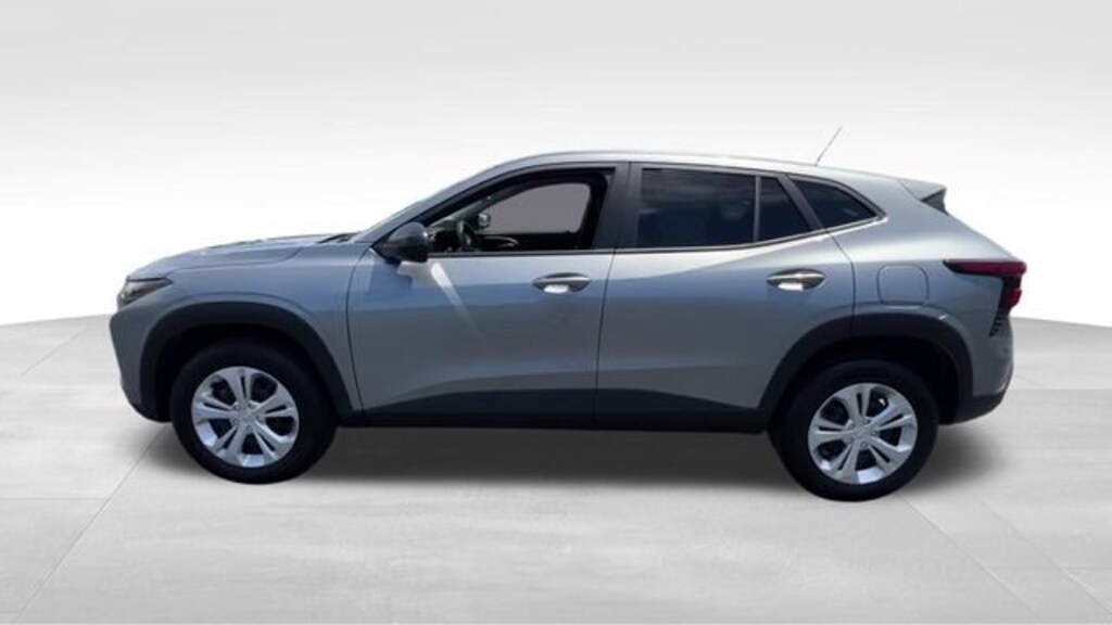 Used 2026 Chevrolet Trax LS SUV