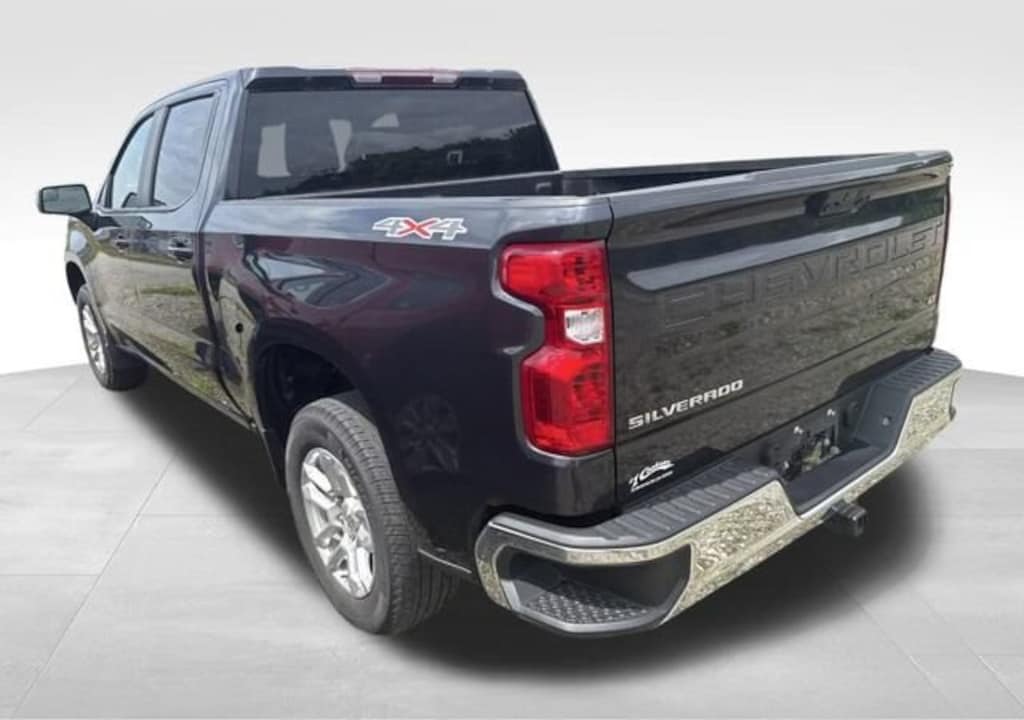 Used 2023 Chevrolet Silverado 1500 LT Truck Crew Cab