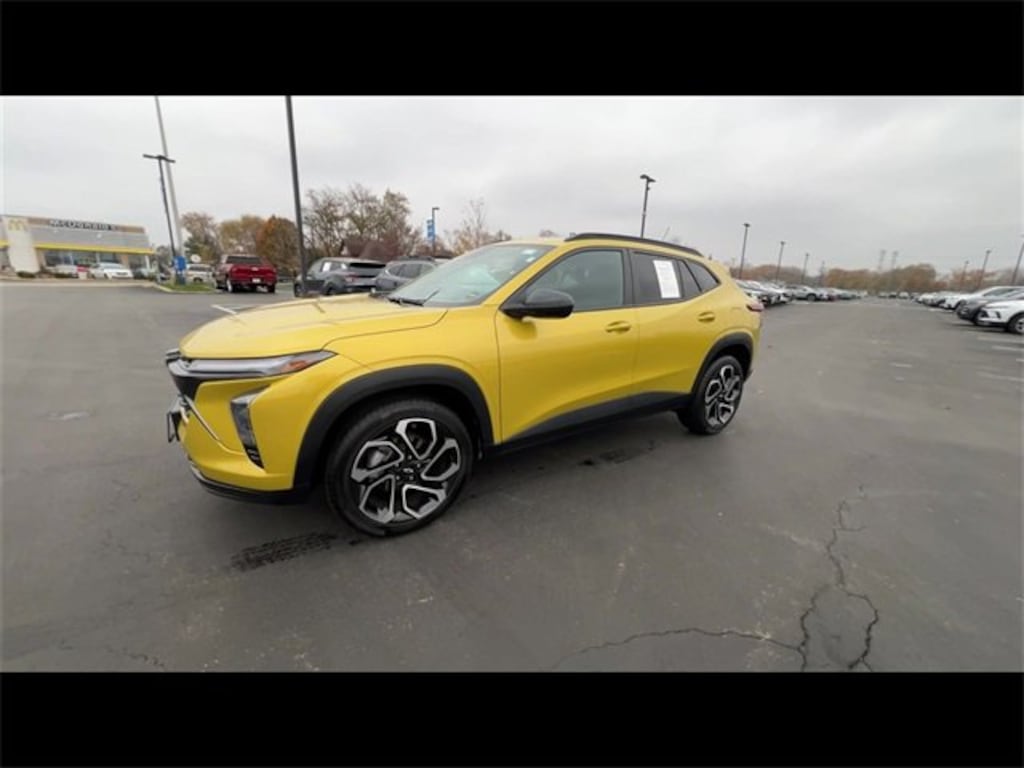 Used 2024 Chevrolet Trax 2RS SUV