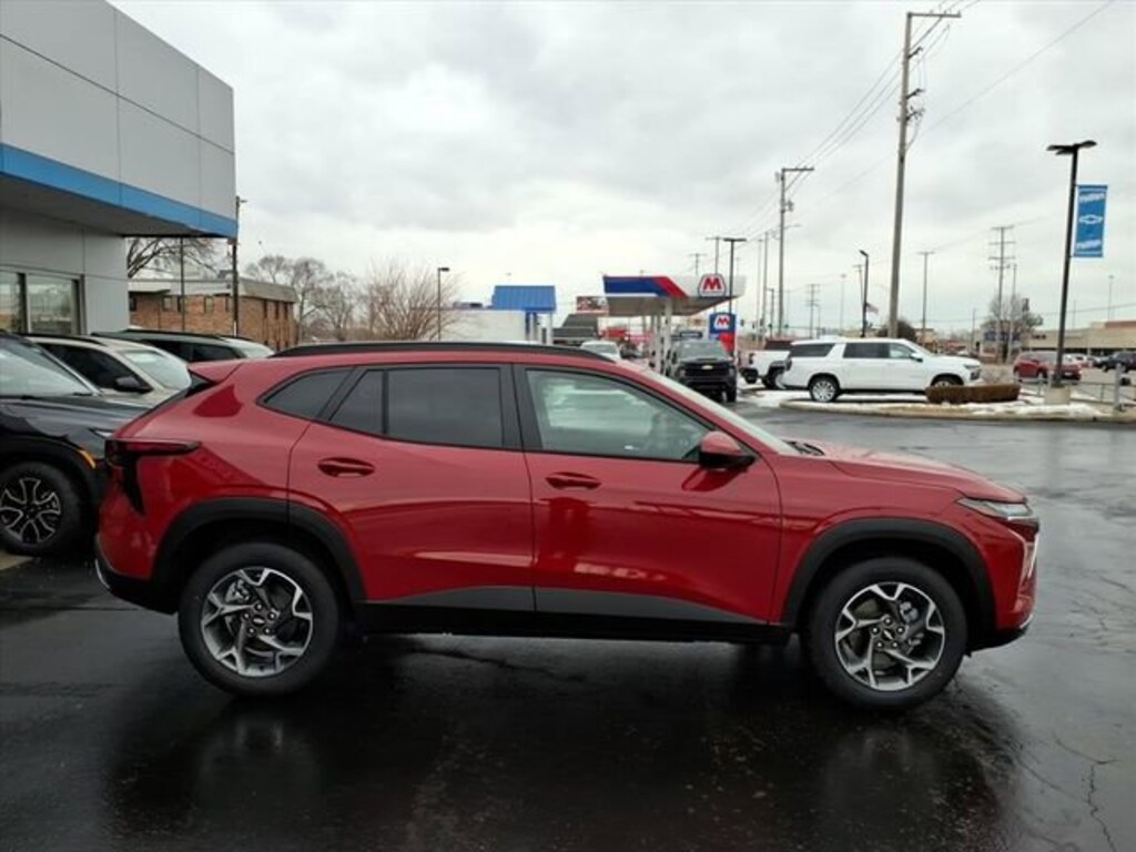 New 2026 Chevrolet Trax LT SUV