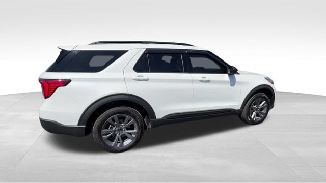 2026 Ford Explorer Active - Photo 8
