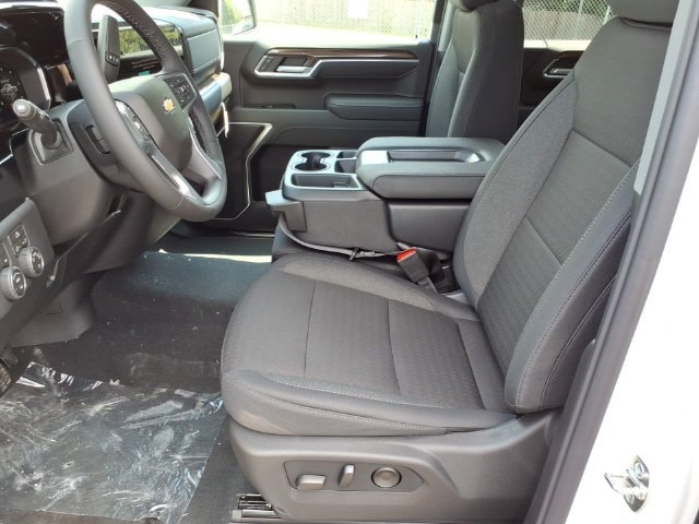 2026 Chevrolet Silverado 1500 LT - Photo 6