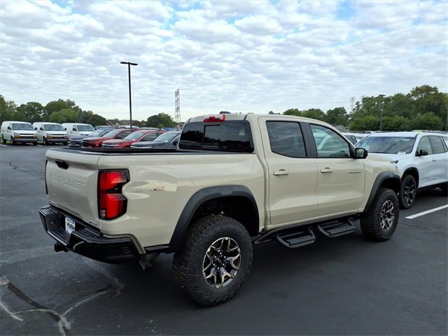 2026 Chevrolet Colorado ZR2 photo 3