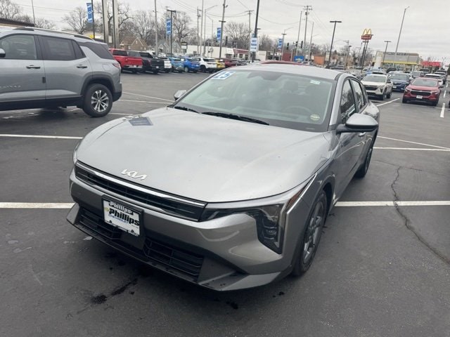 2025 Kia K4 LXS's photo