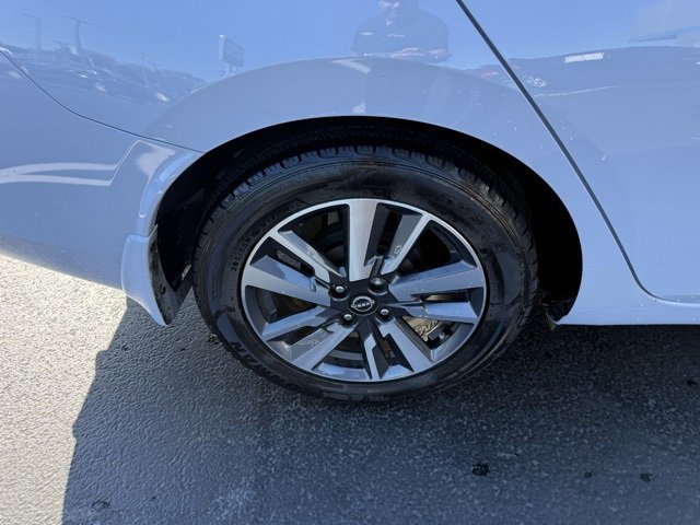 2023 Nissan Versa 1.6 SV photo 4