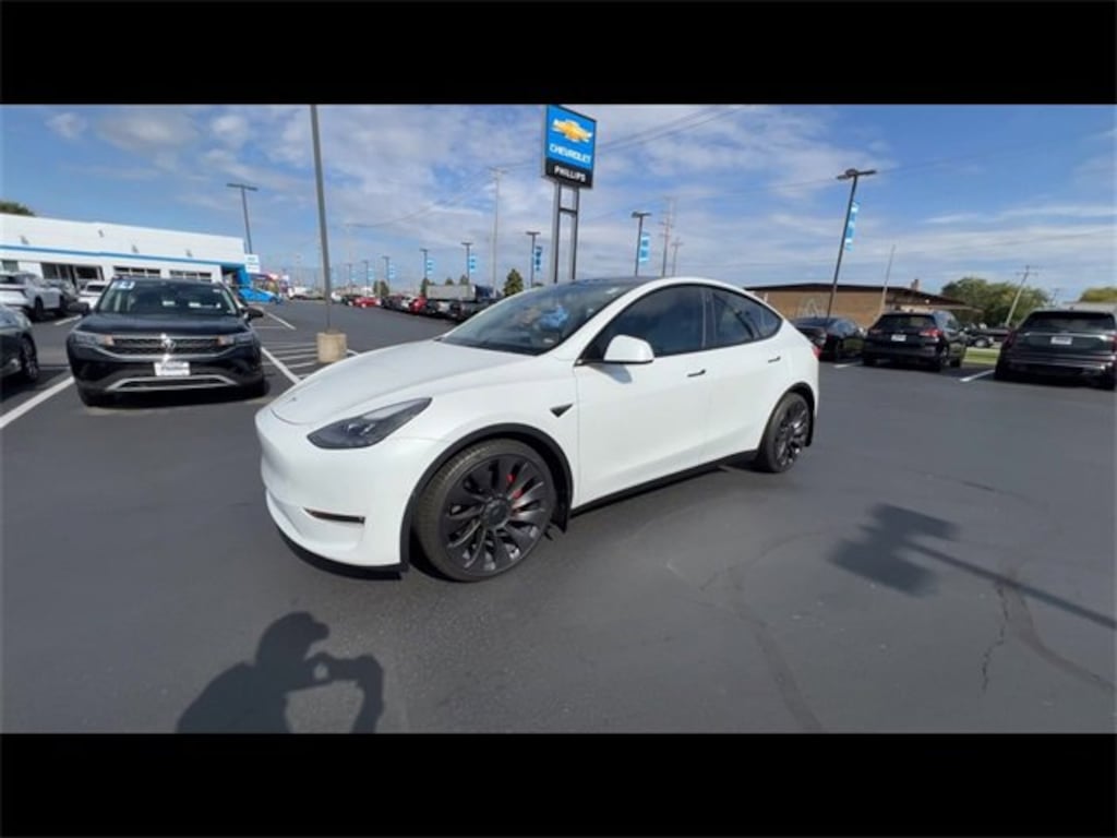 Used 2021 Tesla Model Y Performance Dual Motor All-Wheel Drive SUV