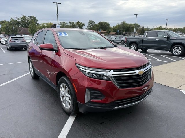 2023 Chevrolet Equinox LT photo 3