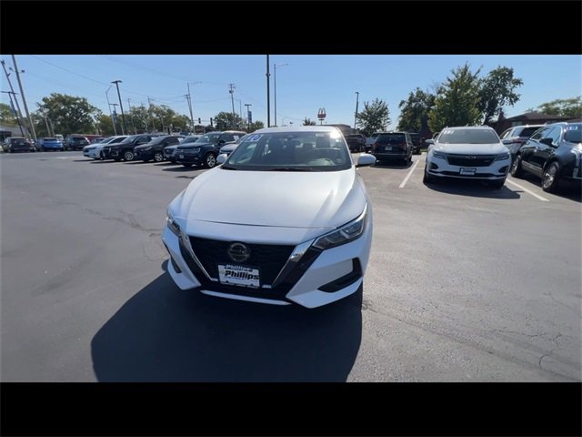 2020 Nissan Sentra SV photo 3