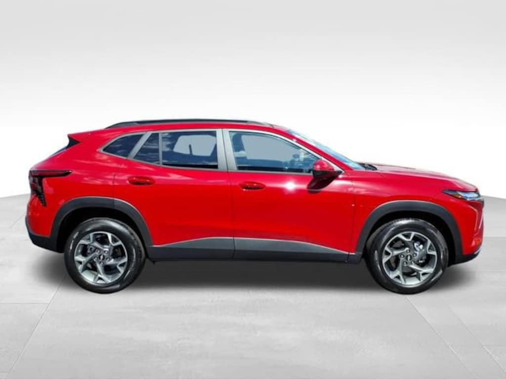 New 2026 Chevrolet Trax LT SUV